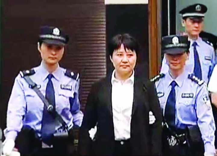 徐明曾系大陆十大富豪 | 澳门日报 | 今日时事 |