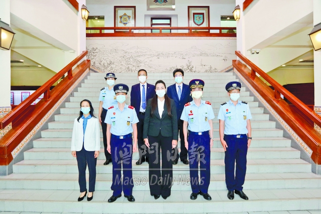 保安部隊事務局處長昨就職 | 澳門日報 | 今日時事 | CyberCTM澳門No.1人氣社區